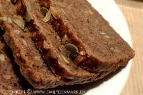 Ryebread.jpg (180512 byte)