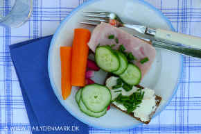 LUNCH agurk kopi.jpg (112935 byte)