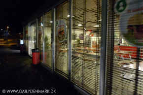 highway_restaurant_Monarc.jpg (123750 byte)
