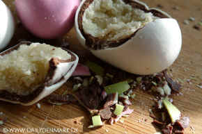 Danish easter candy 2.jpg (105276 byte)